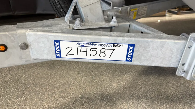 Slide: The Image of Boston Whaler 160 Super Sport 2026 - 63
