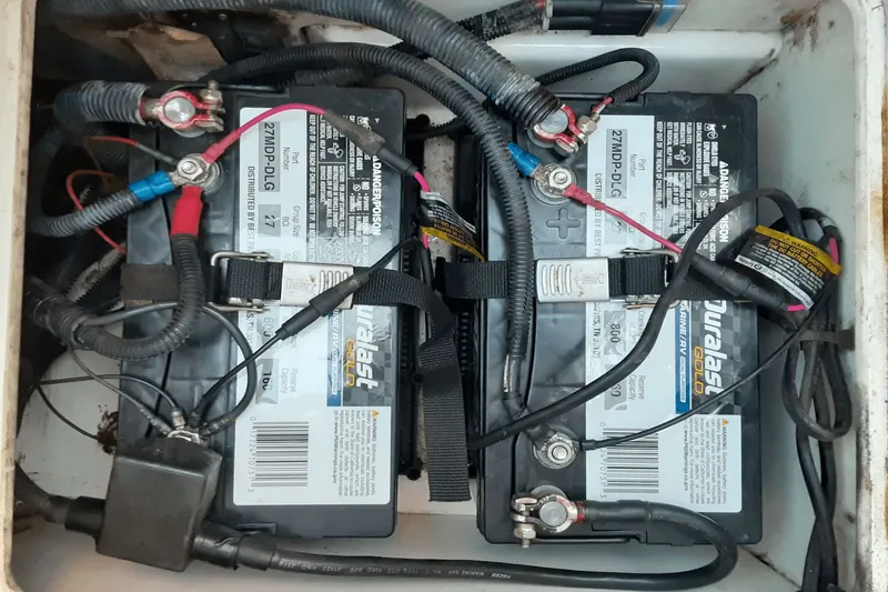 Slide: The Image of Sea Ray SDX 250 Outboard 2019 - 18