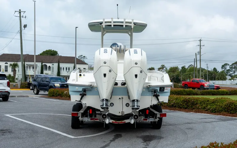Slide: The Image of Boston Whaler 270 Dauntless 2019 - 3