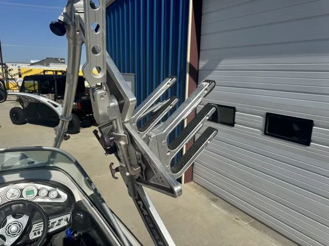 Slide: The Image of MasterCraft ProStar 197 2009 - 32