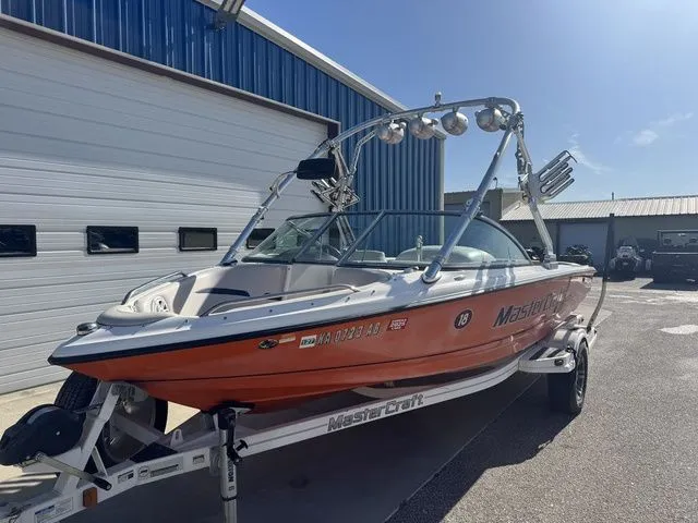 Slide: The Image of MasterCraft ProStar 197 2009 - 8