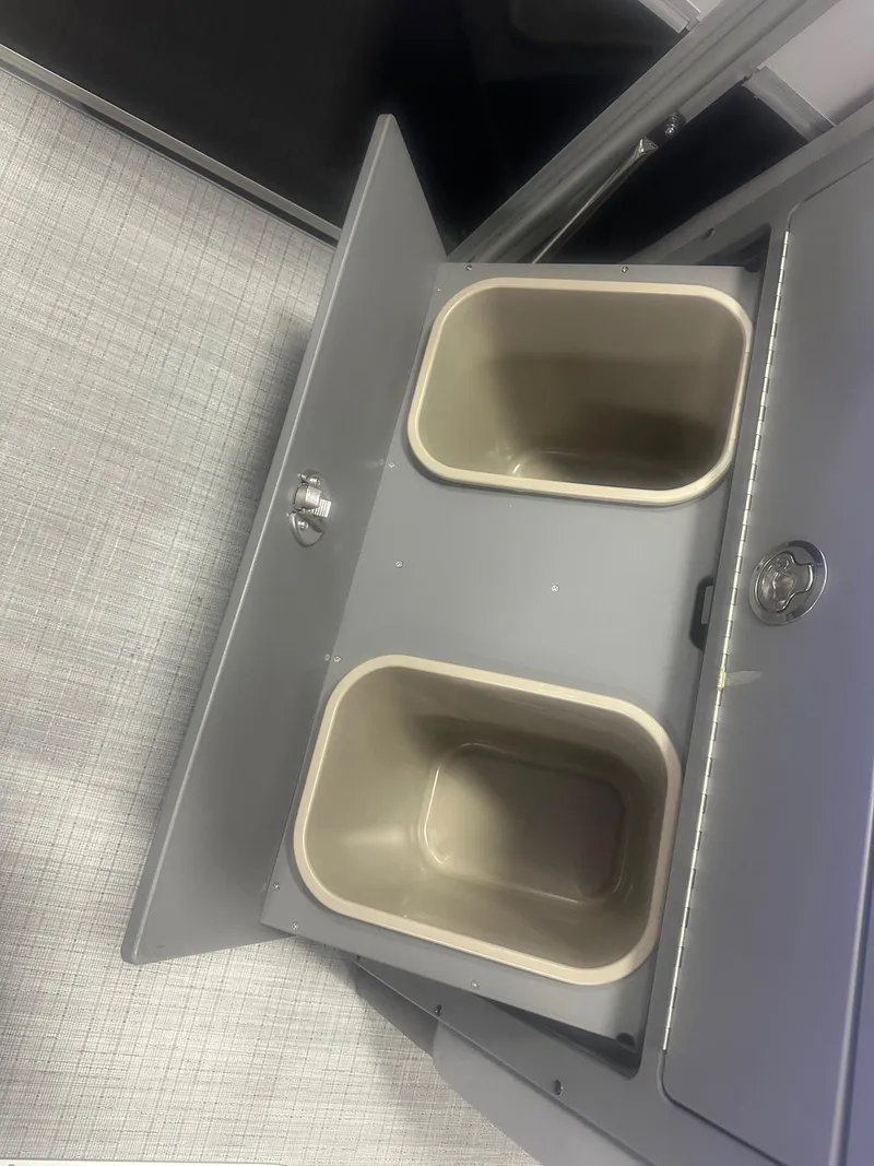 Slide: The Image of Berkshire STS Series 21CL STS 2025 - 18