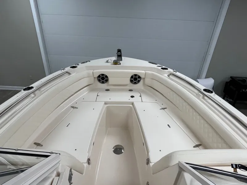 Slide: The Image of Grady-White Freedom 235 2026 - 21