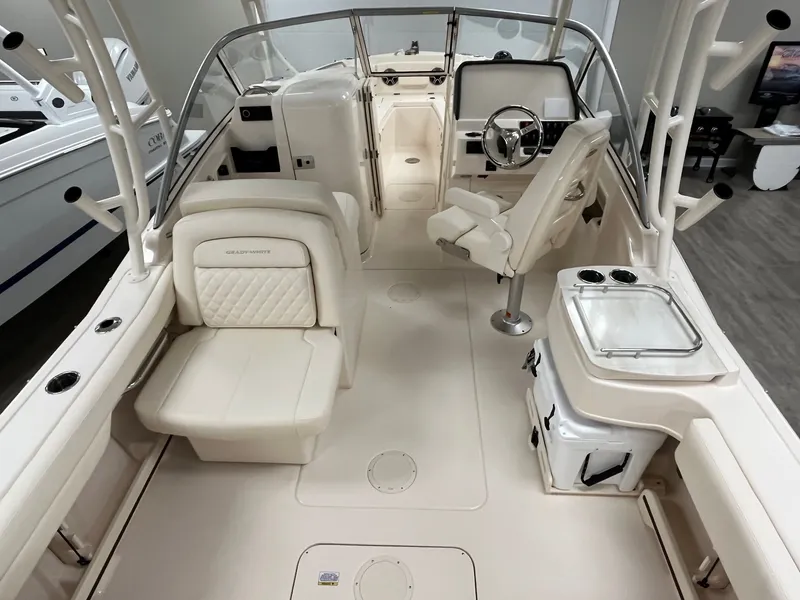 Slide: The Image of Grady-White Freedom 235 2026 - 7