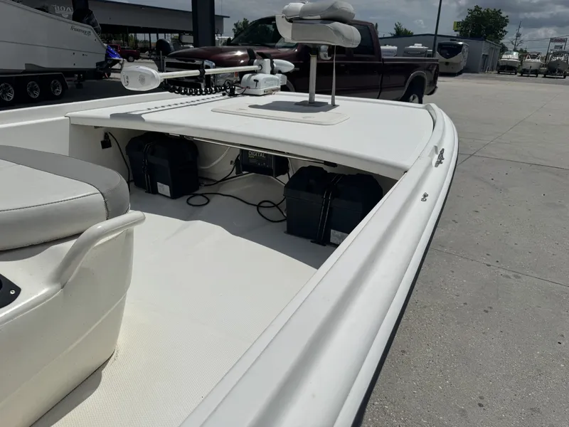 Slide: The Image of Mako Pro Skiff 17 CC 2018 - 15