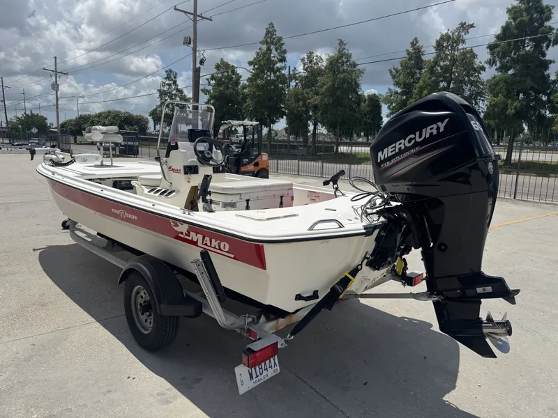 Slide: The Image of Mako Pro Skiff 17 CC 2018 - 7