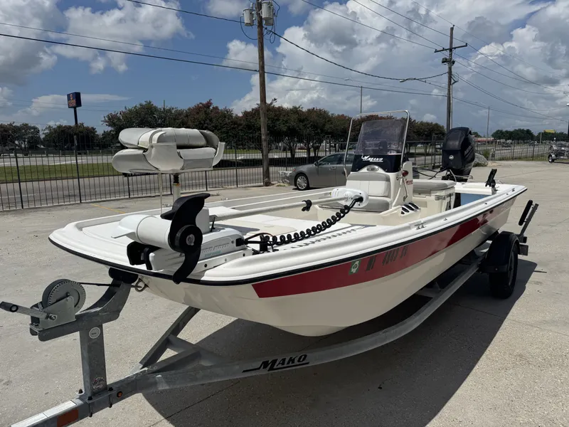 Slide: The Image of Mako Pro Skiff 17 CC 2018 - 8