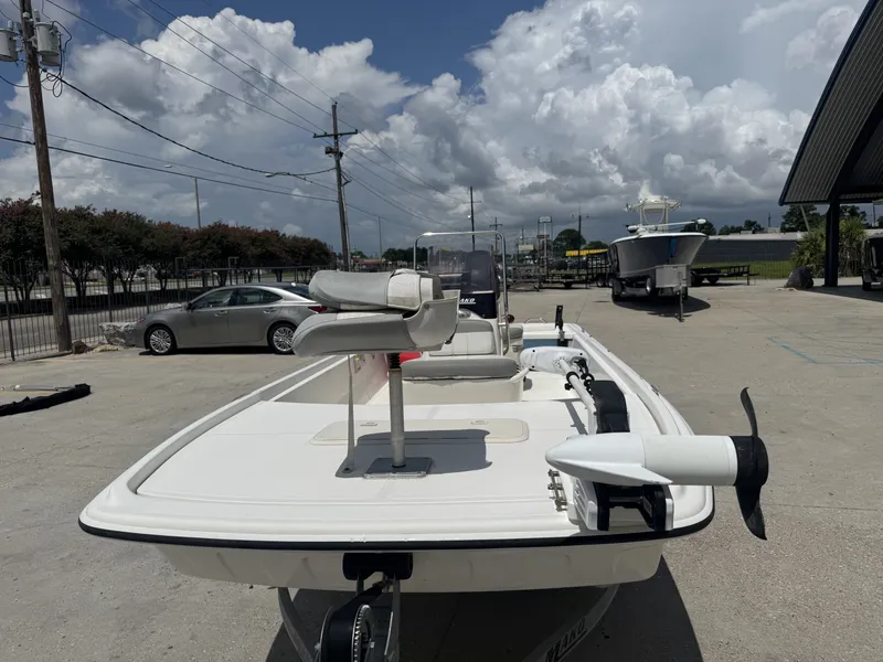 Slide: The Image of Mako Pro Skiff 17 CC 2018 - 9
