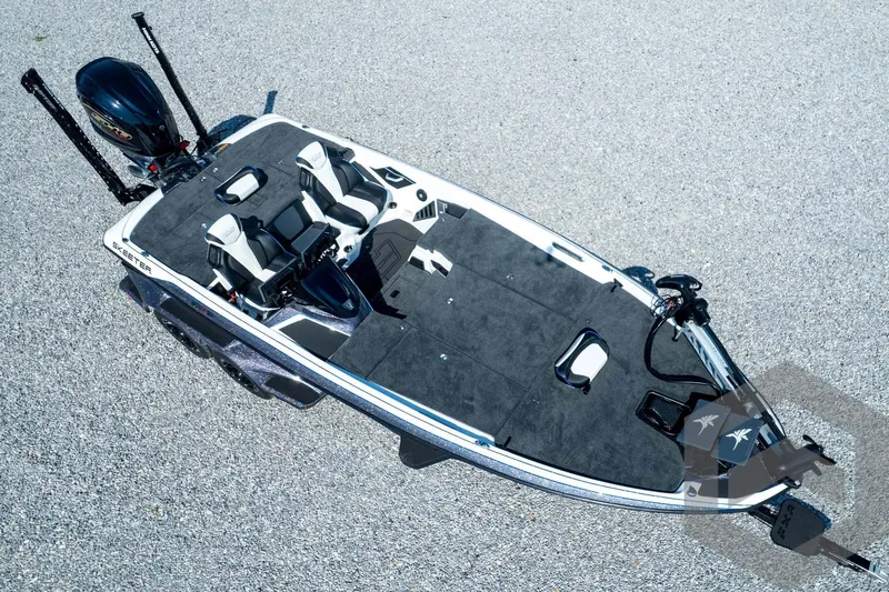Slide: The Image of 2026 Skeeter FXR21 FLEX fishing boat with dual seats and advanced equipment. - 50