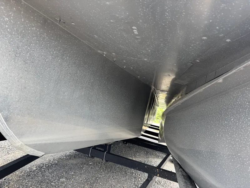 Slide: The Image of Premier 250 Solaris Upper Deck 2024 - 20