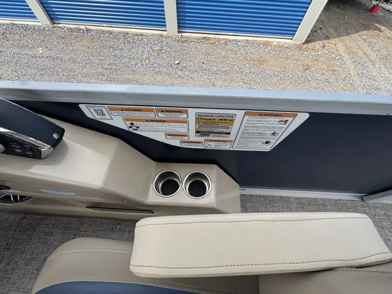 Slide: The Image of Premier 250 Solaris Upper Deck 2024 - 28