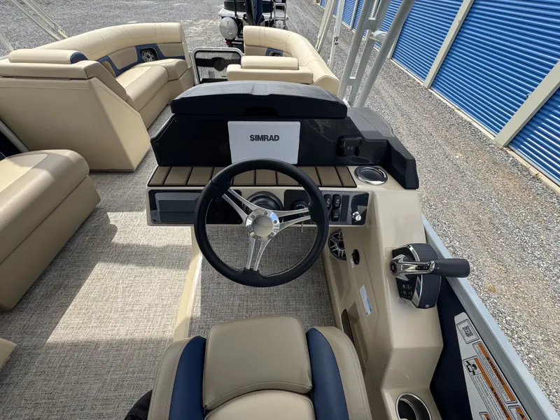 Slide: The Image of Premier 250 Solaris Upper Deck 2024 - 29