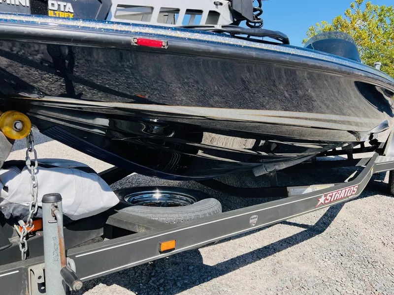Slide: The Image of Stratos 285 XL 2009 - 23