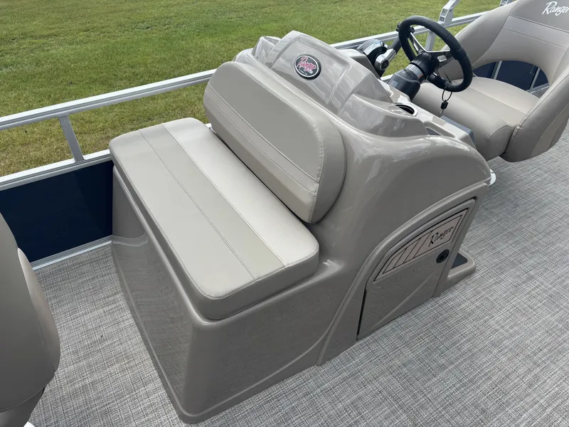 Slide: The Image of Ranger REATA CLASSIC SERIES 200F 2026 - 9