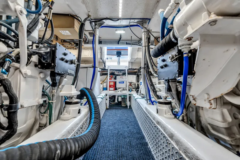 Slide: The Image of Ocean Yachts 48 Super Sport 2002 - 100