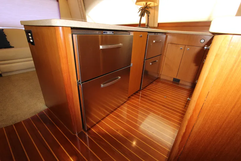 Slide: The Image of Ocean Yachts 48 Super Sport 2002 - 12