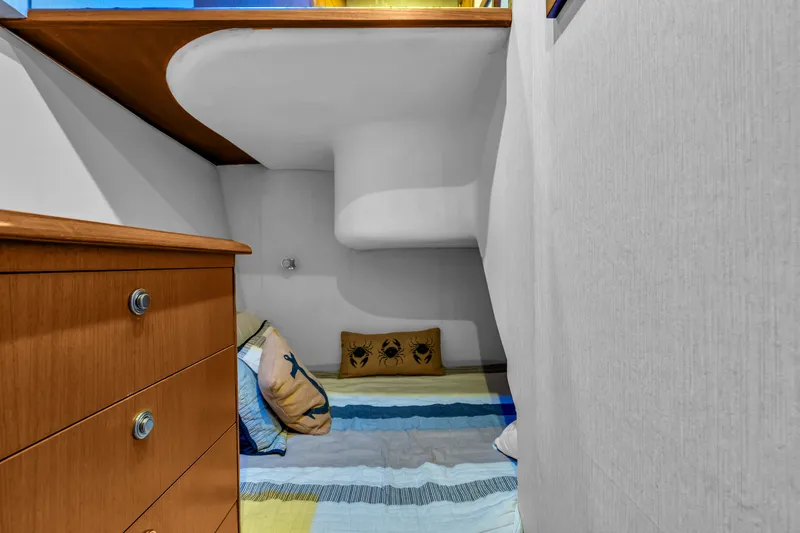 Slide: The Image of Ocean Yachts 48 Super Sport 2002 - 47