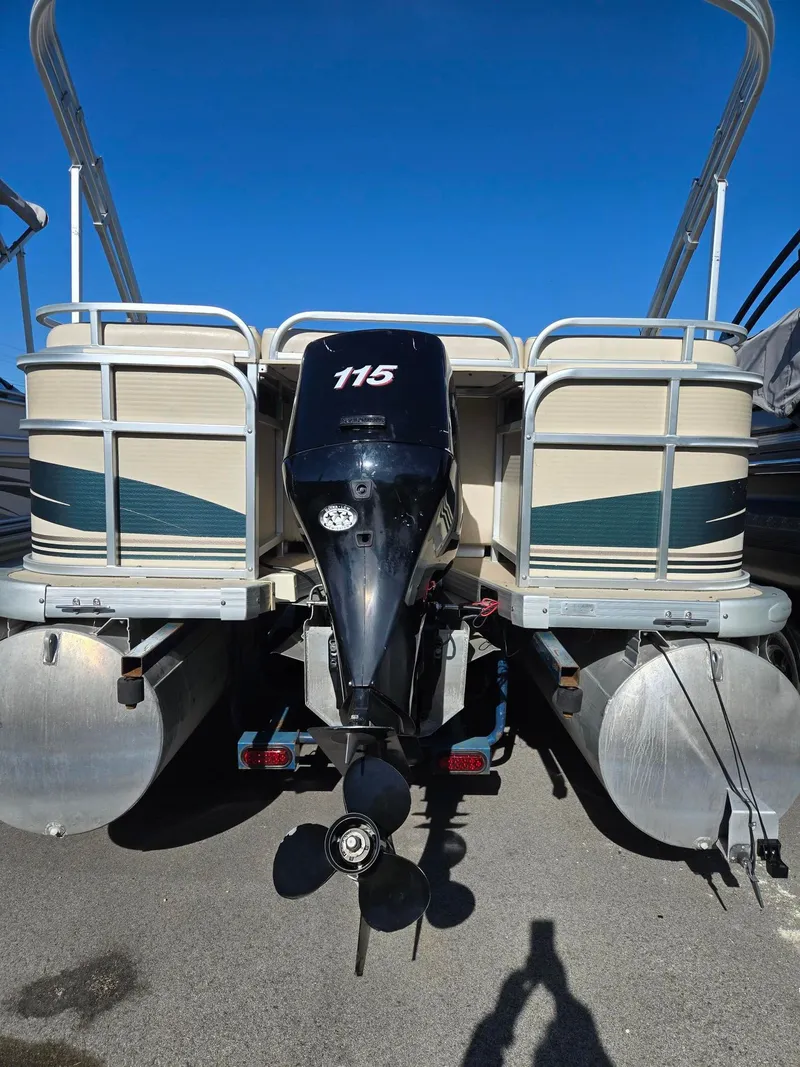 Slide: The Image of Premier Majestic 250 2000 - 11