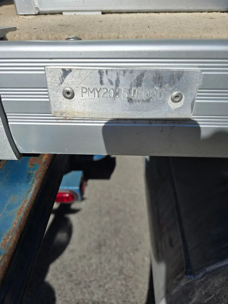 Slide: The Image of Premier Majestic 250 2000 - 20