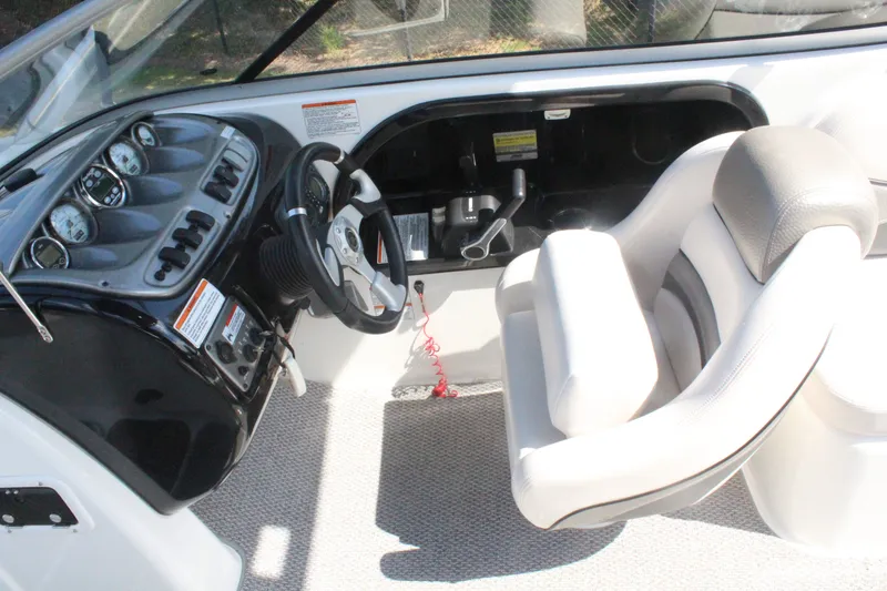 Slide: The Image of Yamaha 212X 2008 - 10