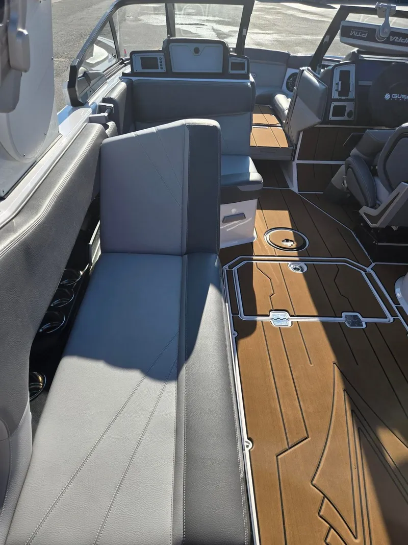 Slide: The Image of Supra SL 2022 - 11