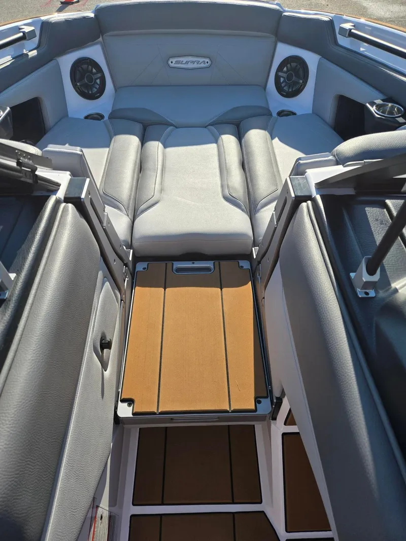 Slide: The Image of Supra SL 2022 - 17