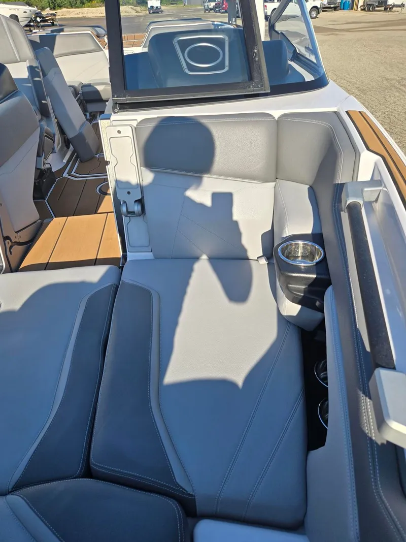 Slide: The Image of Supra SL 2022 - 19