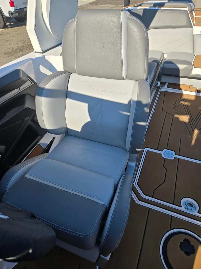 Slide: The Image of Supra SL 2022 - 21