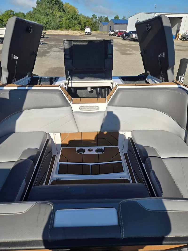 Slide: The Image of Supra SL 2022 - 25