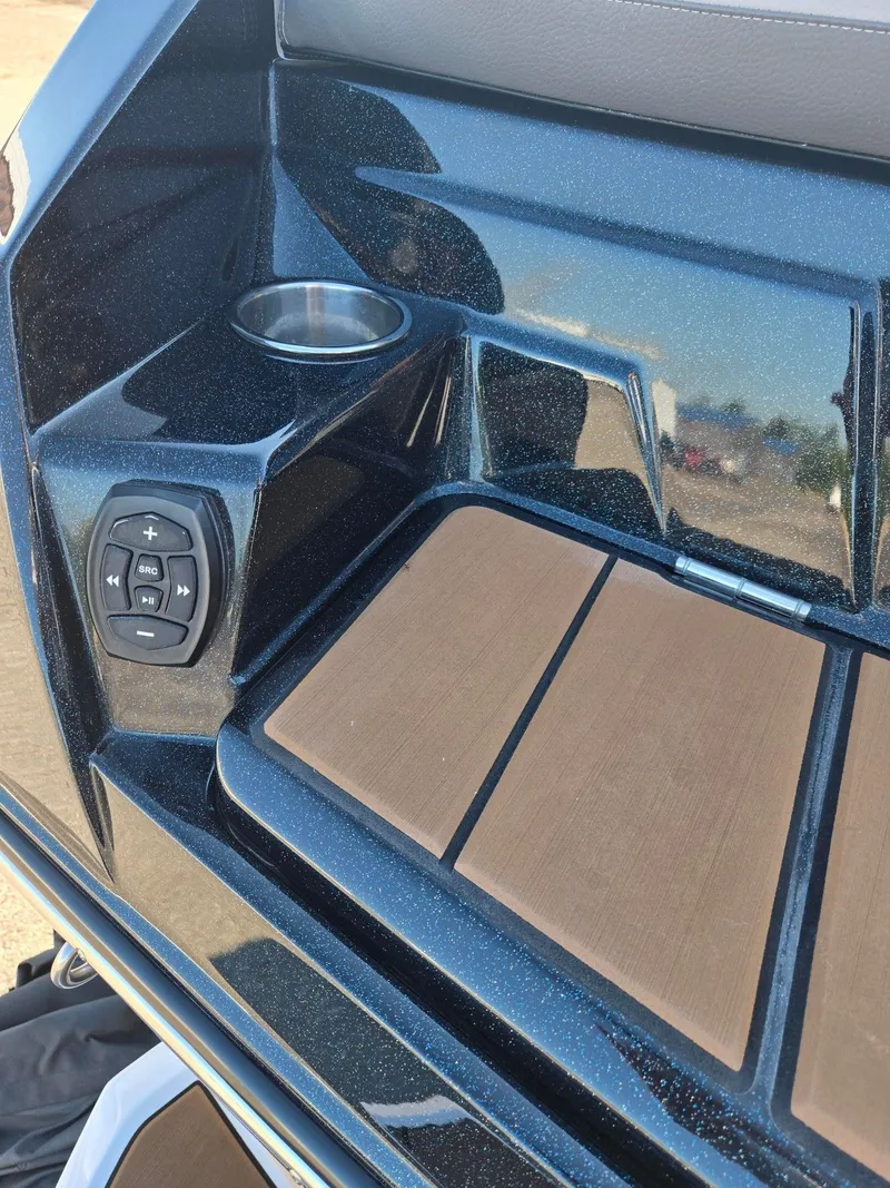 Slide: The Image of Supra SL 2022 - 28