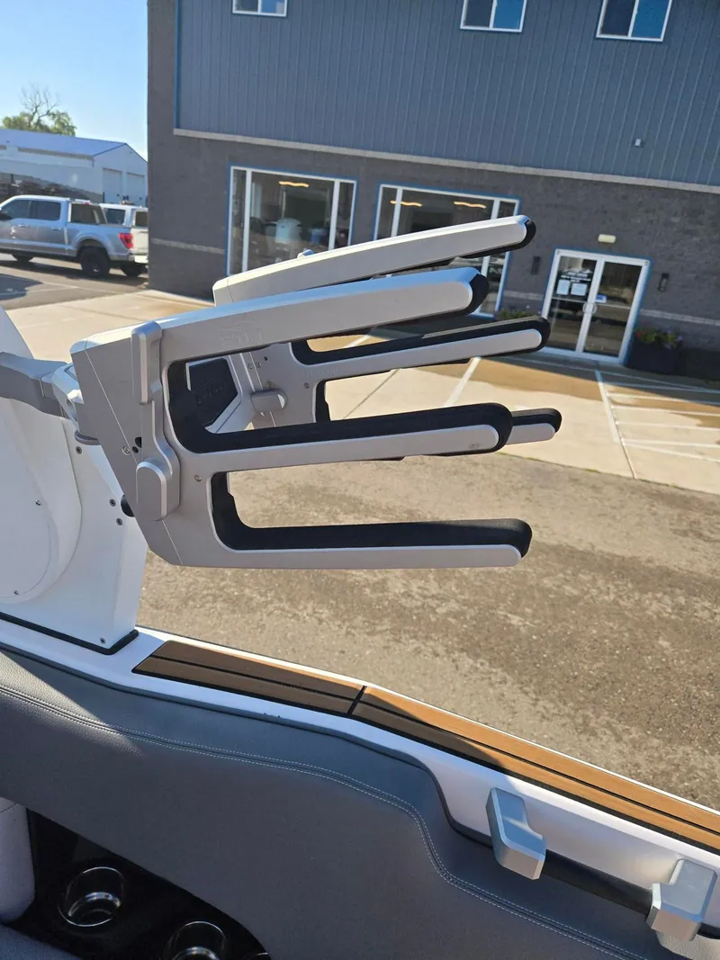 Slide: The Image of Supra SL 2022 - 29