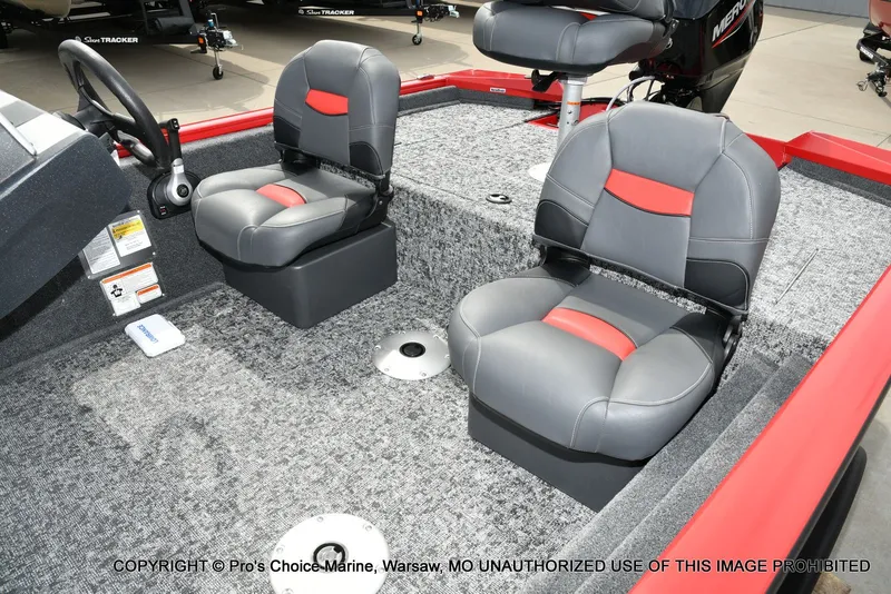 Slide: The Image of Tracker Pro Team 175 Crappie w/Woven Floors 2026 - 13