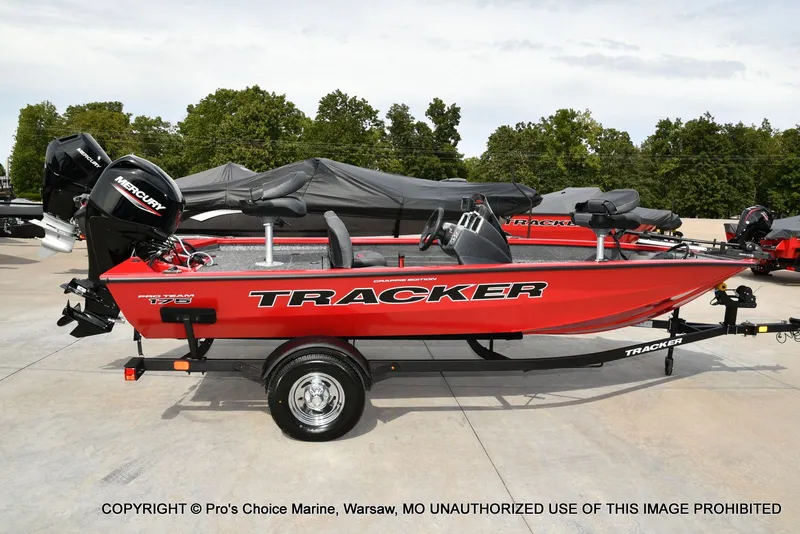 Slide: The Image of Tracker Pro Team 175 Crappie w/Woven Floors 2026 - 16