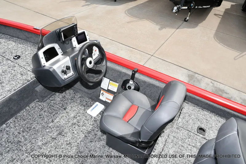 Slide: The Image of Tracker Pro Team 175 Crappie w/Woven Floors 2026 - 34