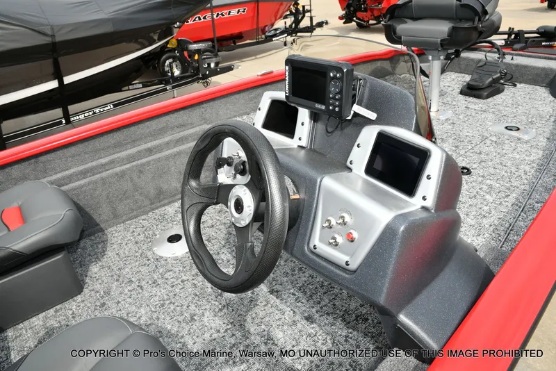 Slide: The Image of Tracker Pro Team 175 Crappie w/Woven Floors 2026 - 5