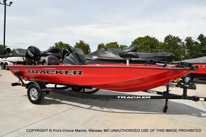 Slide: The Image of Tracker Pro Team 175 Crappie w/Woven Floors 2026 - 61