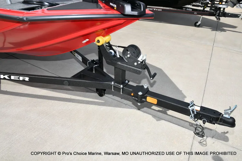 Slide: The Image of Tracker Pro Team 175 2026 - 26