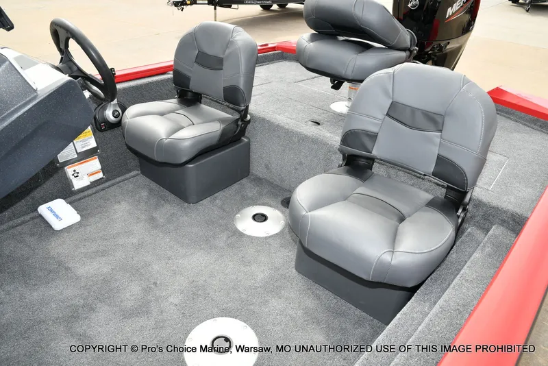 Slide: The Image of Tracker Pro Team 175 Crappie Edition w/75HP 2026 - 15