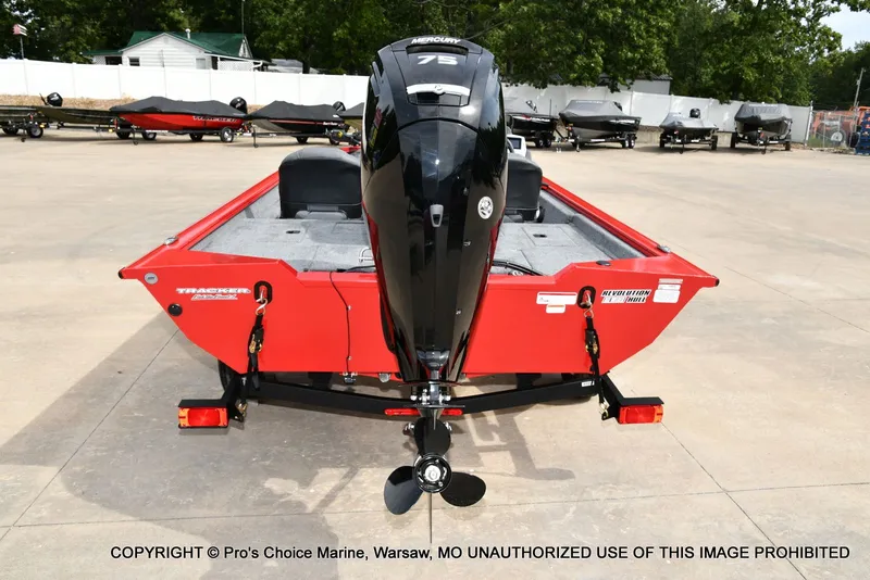 Slide: The Image of Tracker Pro Team 175 Crappie Edition w/75HP 2026 - 16