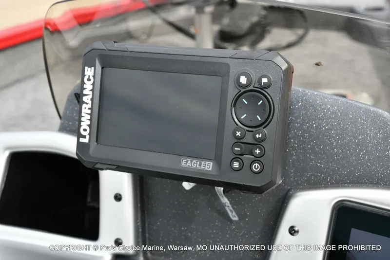 Slide: The Image of Tracker Pro Team 175 Crappie Edition w/75HP 2026 - 29