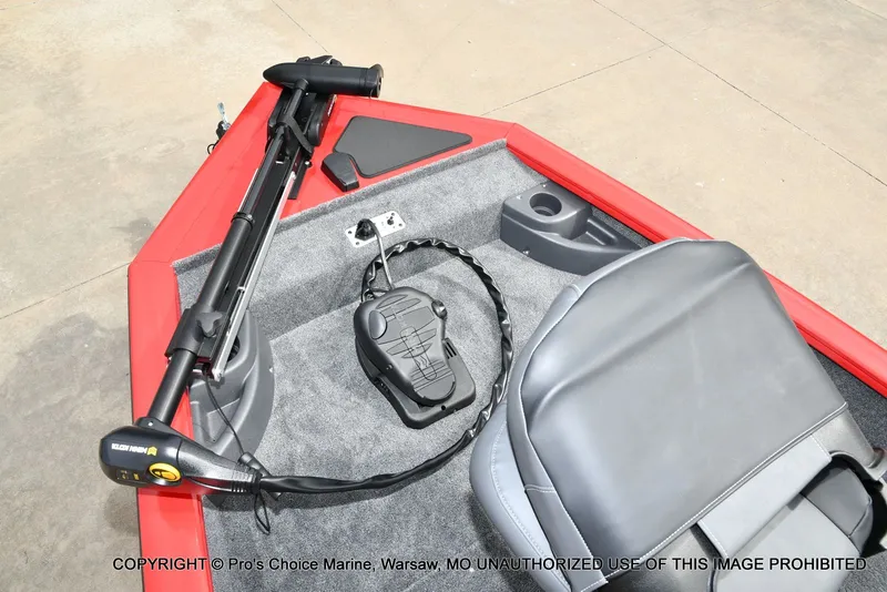 Slide: The Image of Tracker Pro Team 175 Crappie Edition w/75HP 2026 - 38