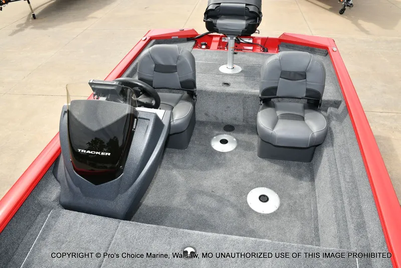 Slide: The Image of Tracker Pro Team 175 Crappie Edition w/75HP 2026 - 41