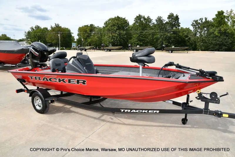 Slide: The Image of Tracker Pro Team 175 Crappie Edition w/75HP 2026 - 65