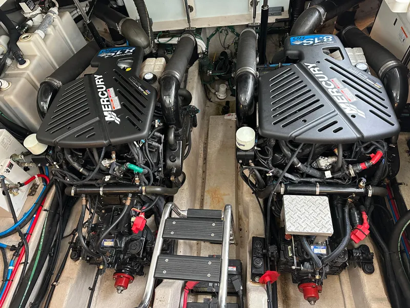 Slide: The Image of Sea Ray 420 Sundancer 2005 - 65