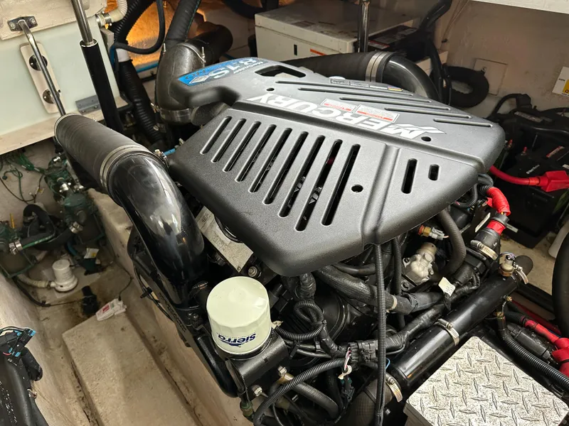 Slide: The Image of Sea Ray 420 Sundancer 2005 - 67