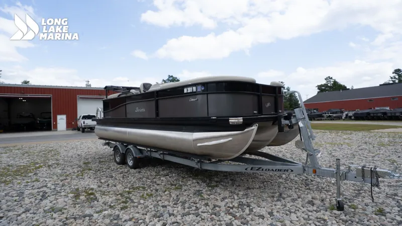 Slide: The Image of Barletta Cabrio 22QC 2022 - 6