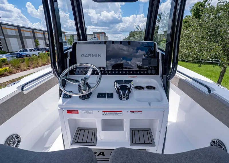 Slide: The Image of Sea Hunt Ultra 275 SE 2026 - 21