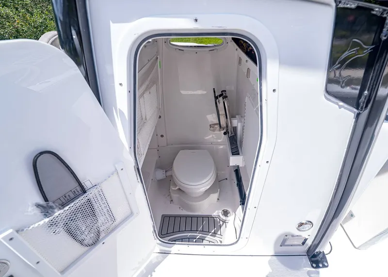 Slide: The Image of Sea Hunt Ultra 275 SE 2026 - 25