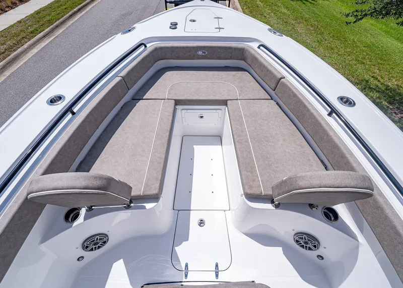 Slide: The Image of Sea Hunt Ultra 275 SE 2026 - 33