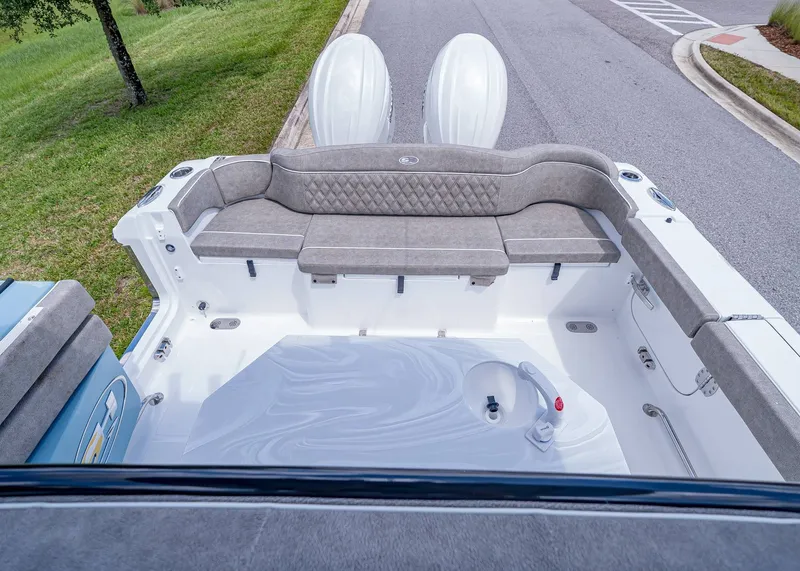 Slide: The Image of Sea Hunt Ultra 275 SE 2026 - 6